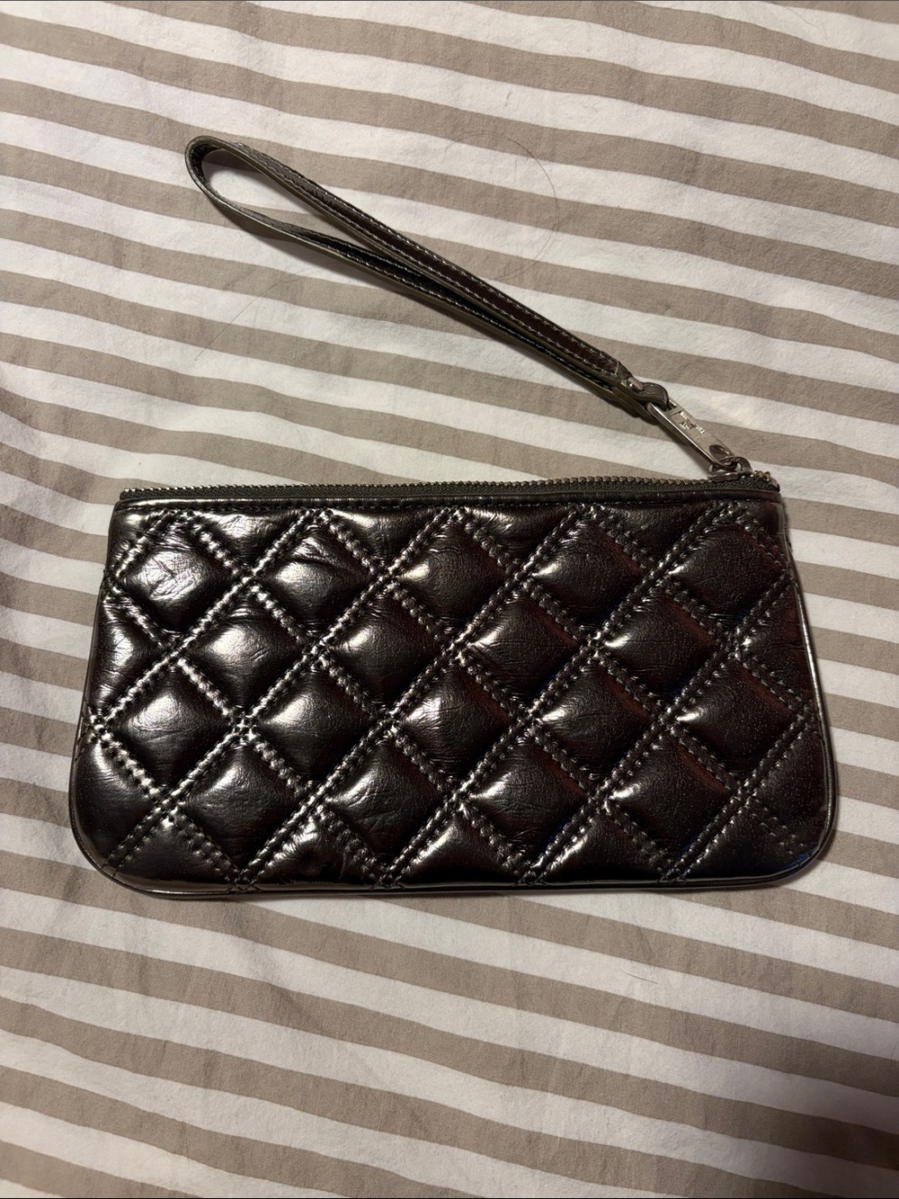 Quilted Wristlet Clutch in olive green/grey